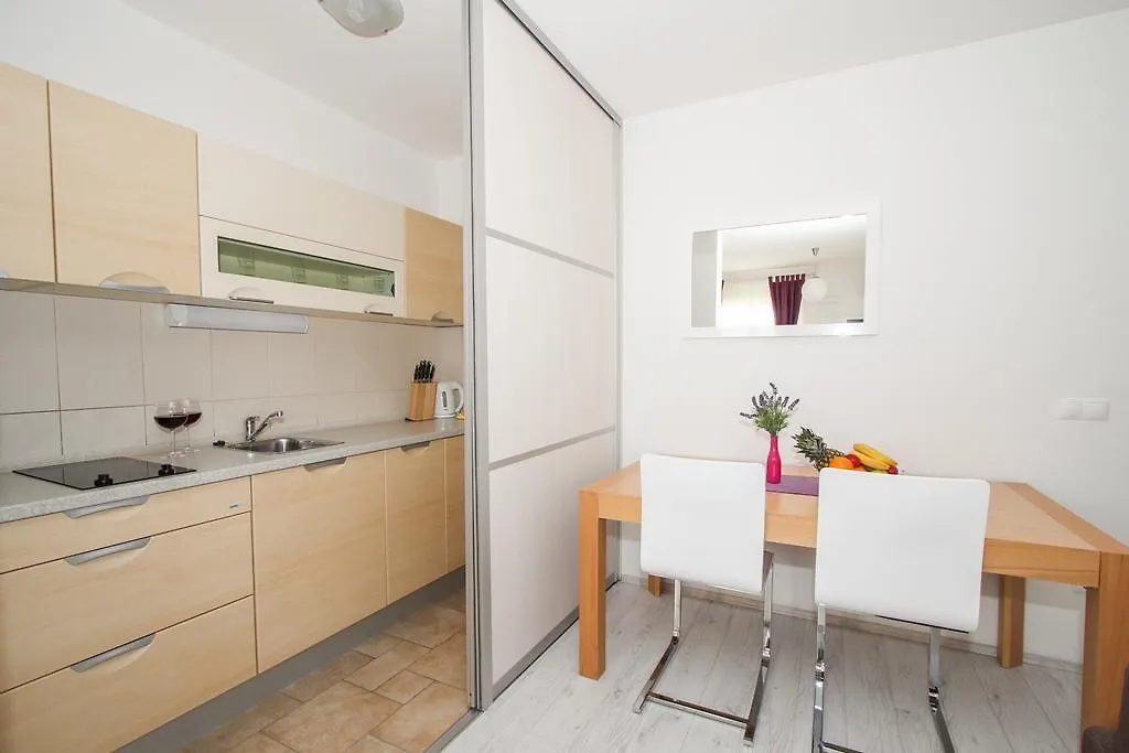 Apartment Gloria 特罗吉尔 克罗地亚